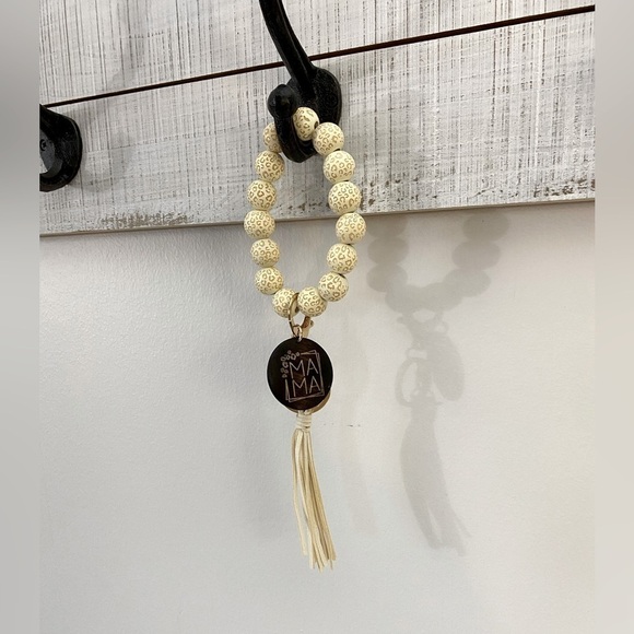 Brand New~ MAMA Wooden Beaded Tassel Key Chain in Cream 💗 - Picture 1 of 7